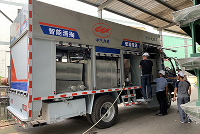 多功能全自动吸污净化车现场作业视频