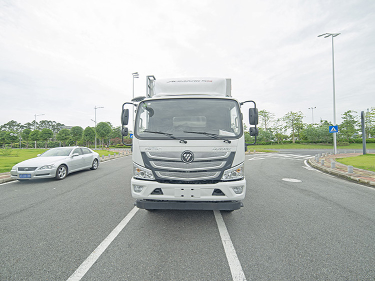 福田欧马可多功能吸污净化车城市环卫作业新型吸污车