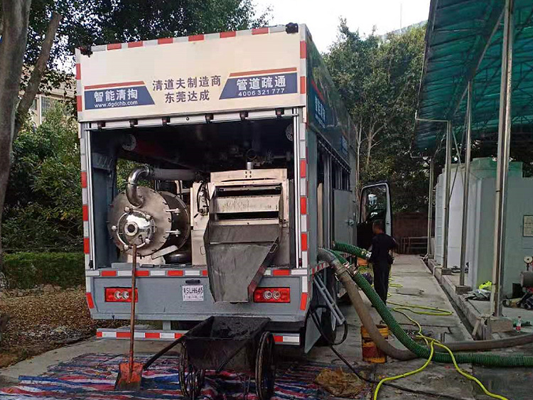 甩干式分离吸污净化车现场快速清理直抽直排